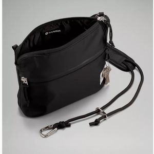 NWT Lululemon Patch Logo Crossbody Bag